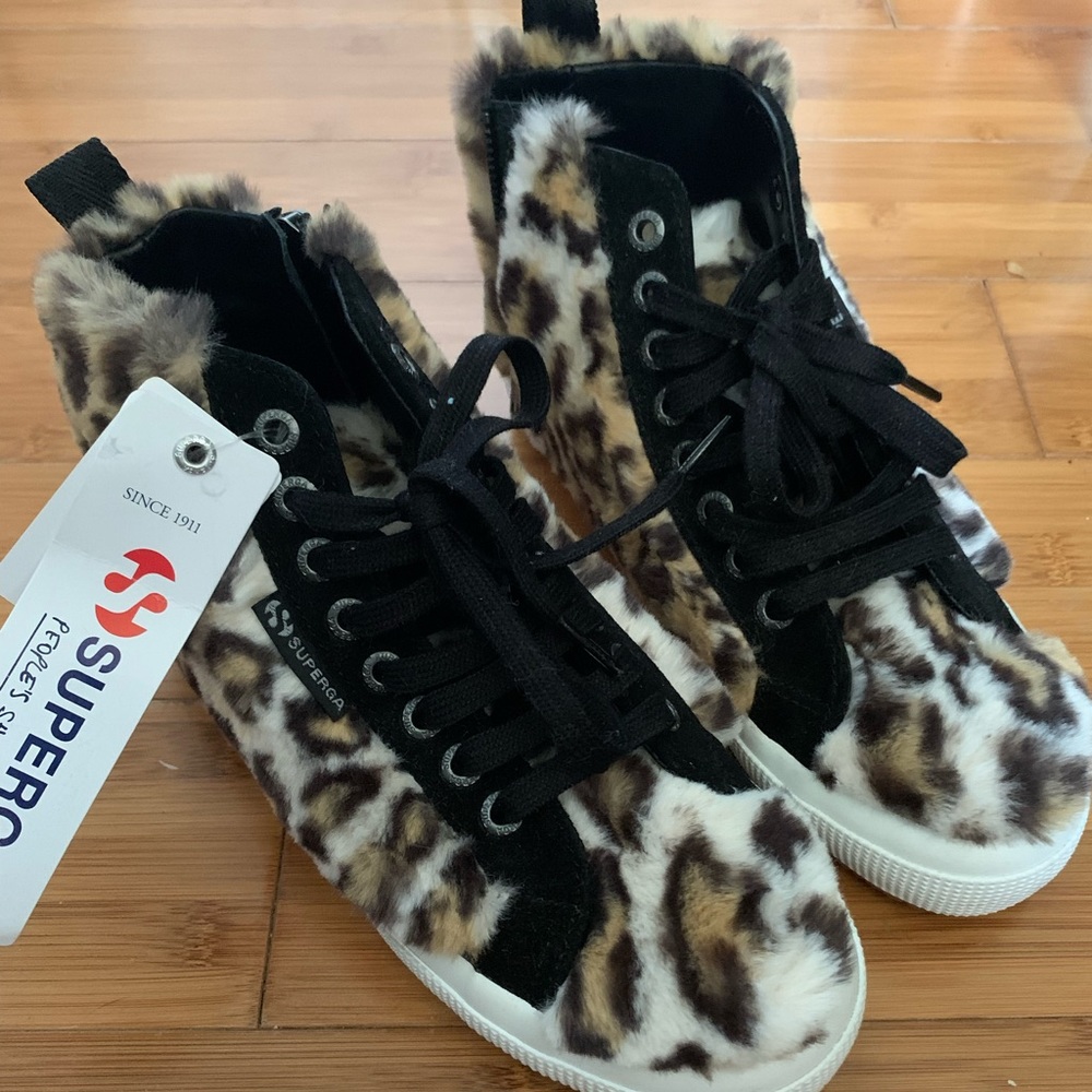 NEW Faux-Fur Leopard Print High Top Supergas